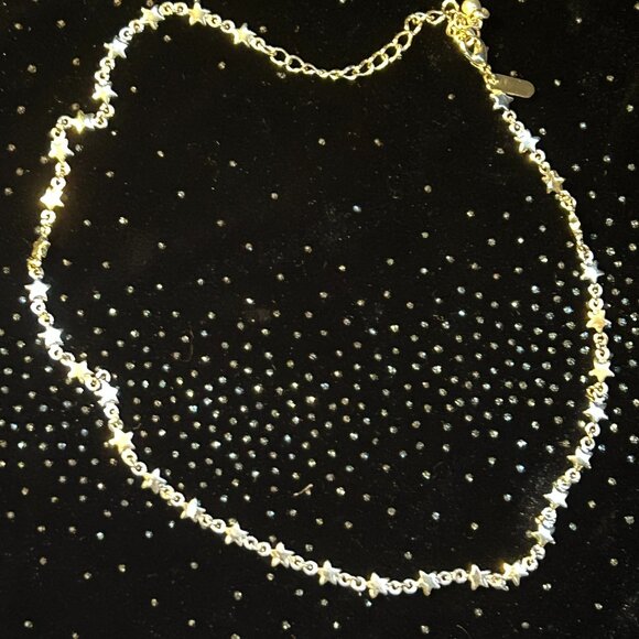 star necklace - bright silver tone dainty star chain - Picture 4 of 4